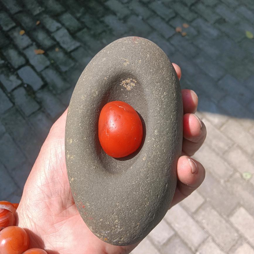 j粉子