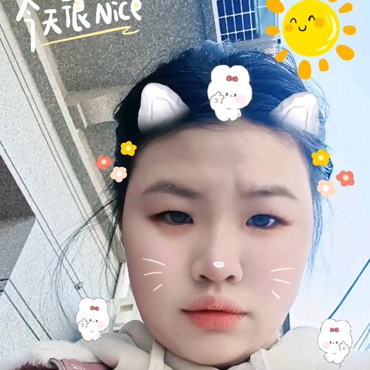 张欣彤