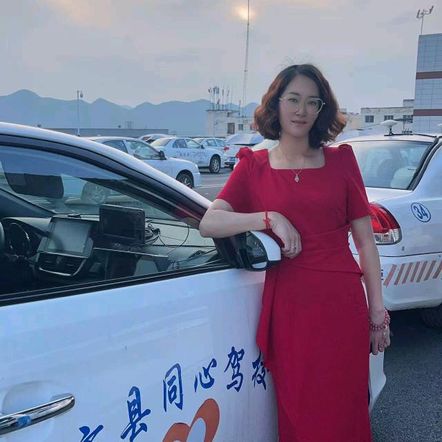 同心驾校张主任