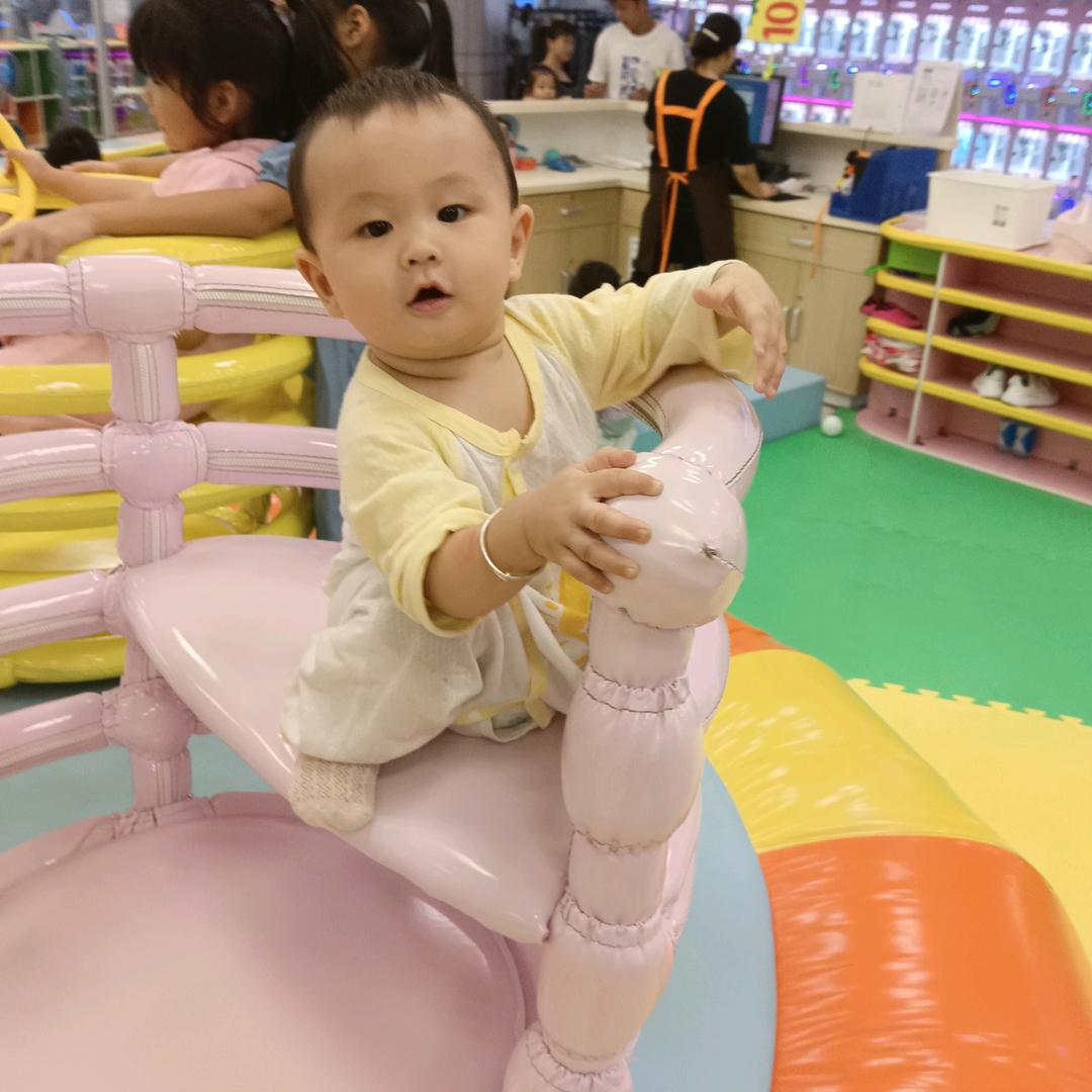 白守起家