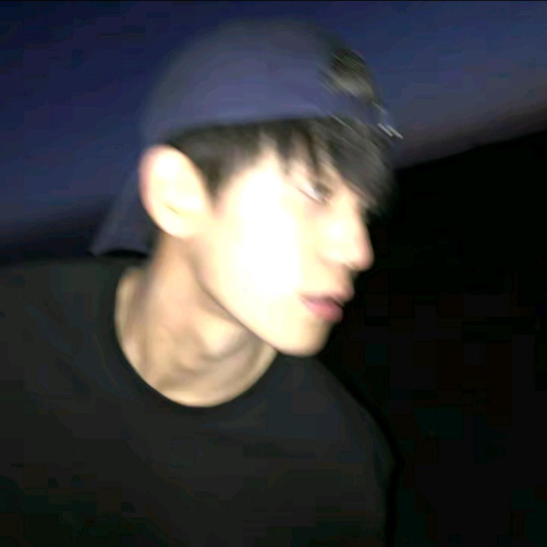 不是彭于晏本人