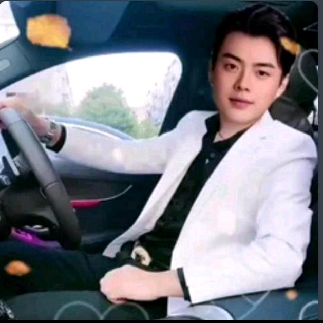 李258258头像