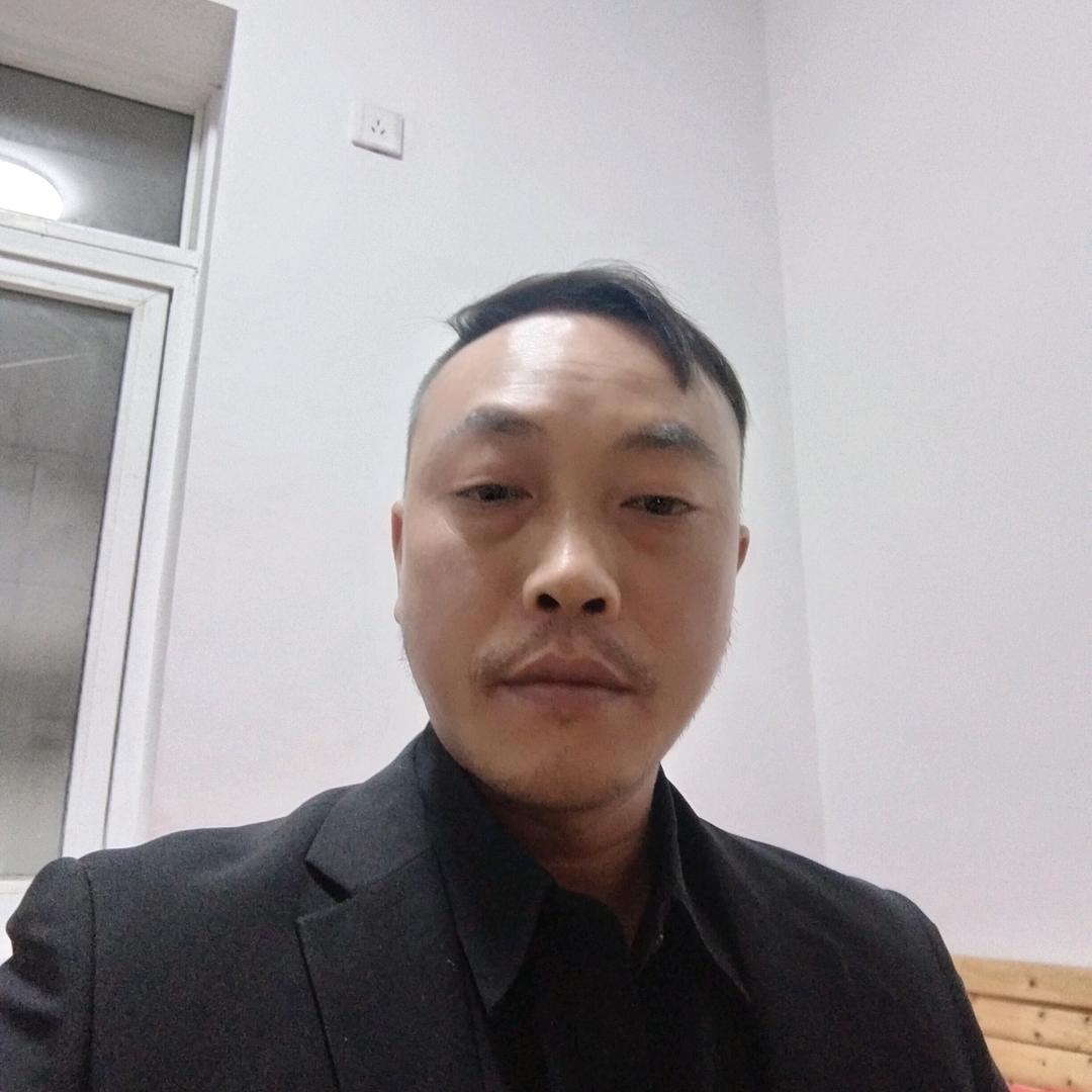 陈佳文