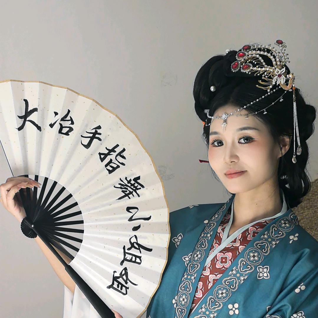 日常号大冶手指舞小姐姐（梧桐）