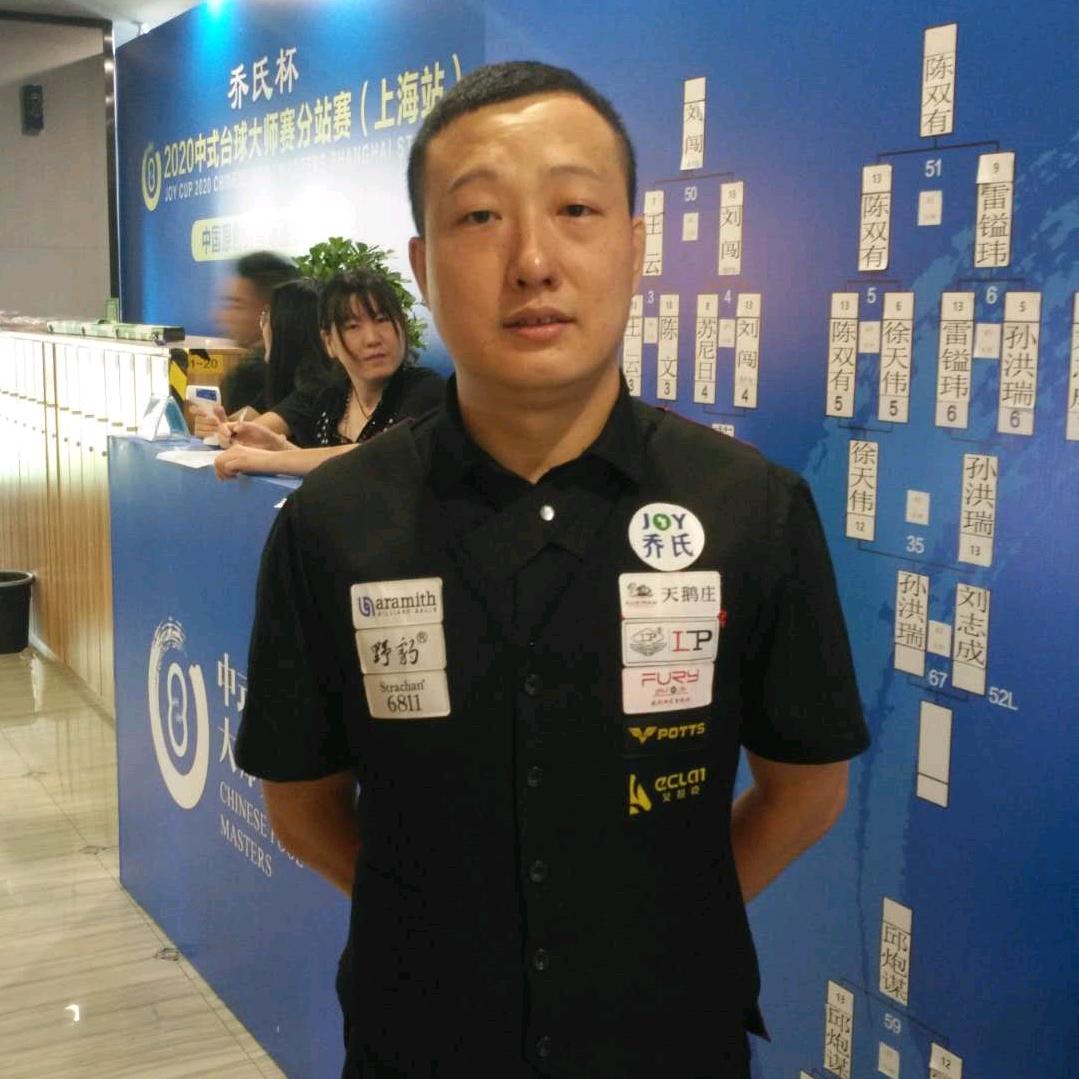 冬雪台球招收学员，器材