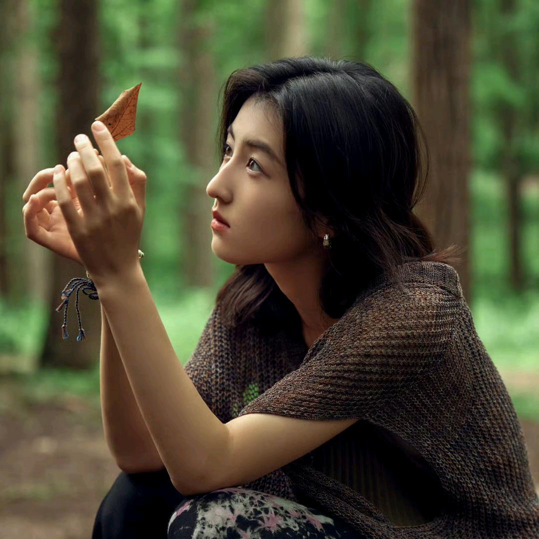 寒枫中吃冰激凌