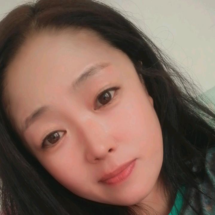 妞妞。