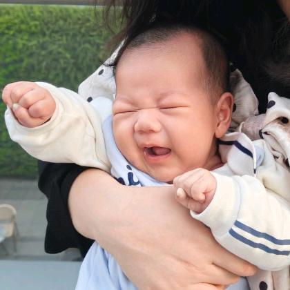 今天吃小孩