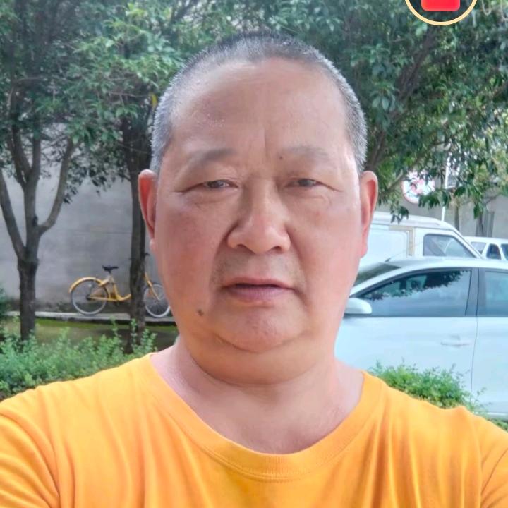 青青松松🐅