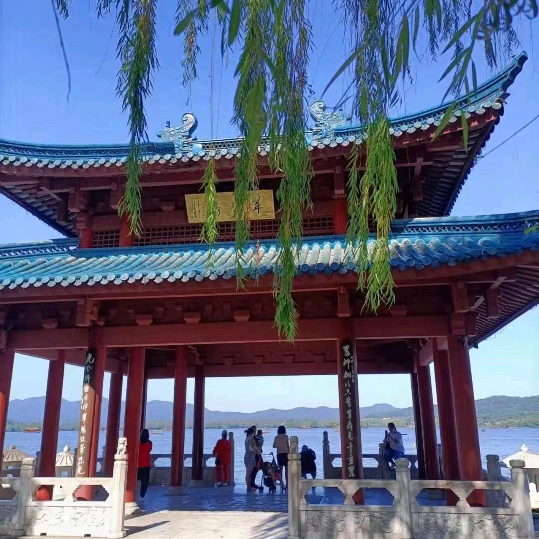 人穷衣服破,说啥都是错