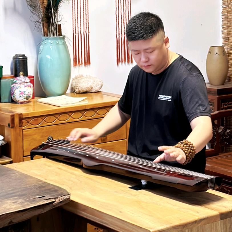 孟胤霖