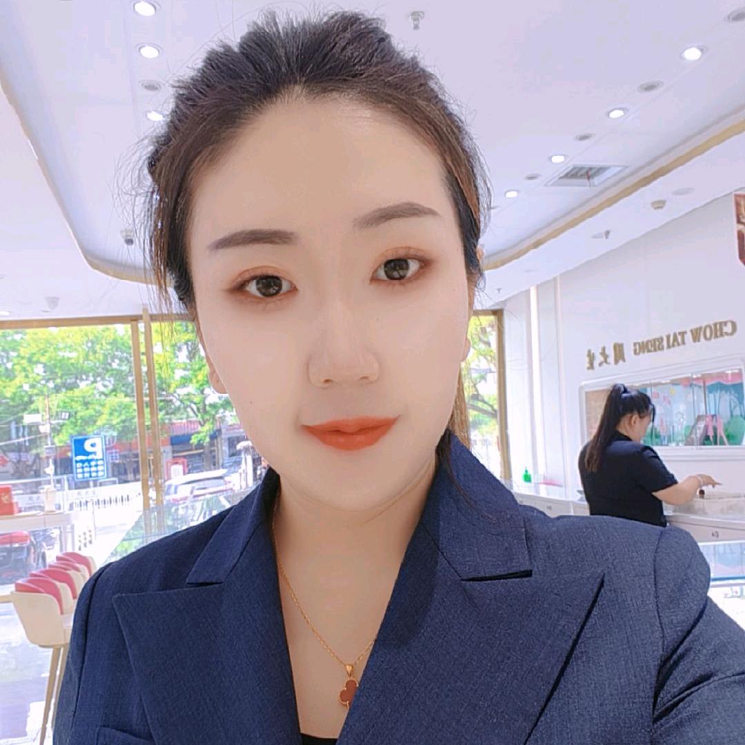 👑珠宝小姐姐@小王