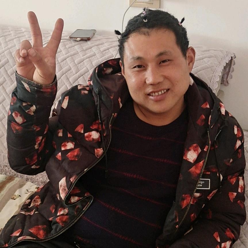 明星战队小旋风。