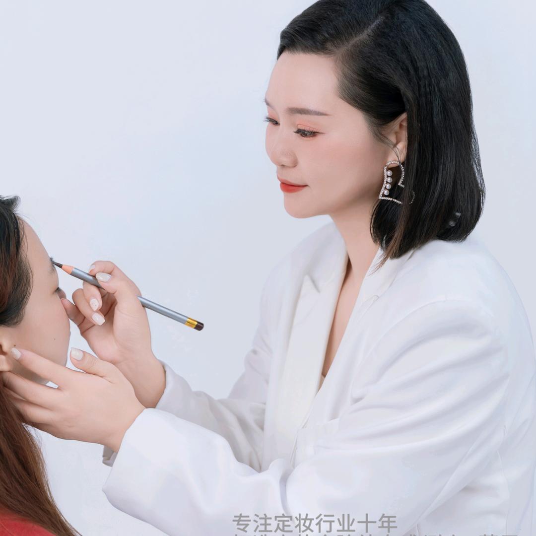 映子  全脸定妆