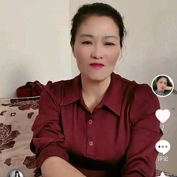 江湖女汉子。