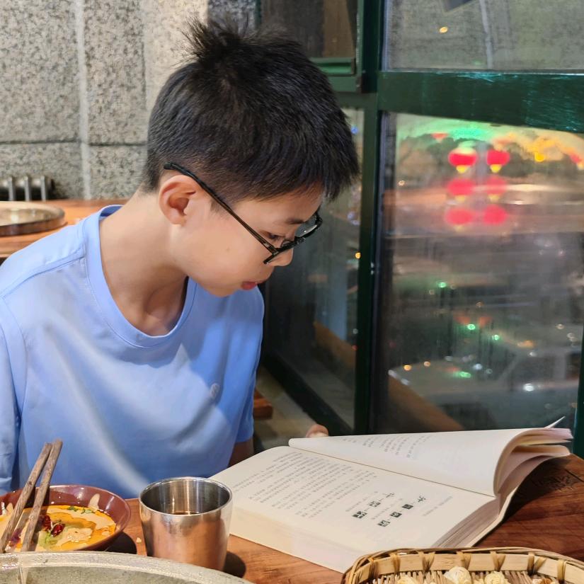 毛毛同学爱阅读
