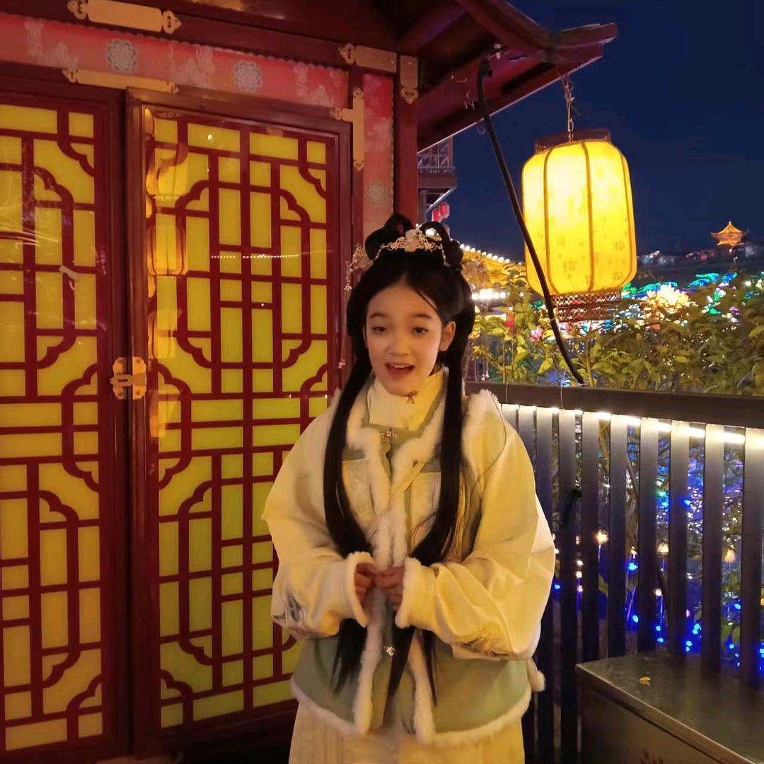 ꧁꫞꯭陈꫞꧂