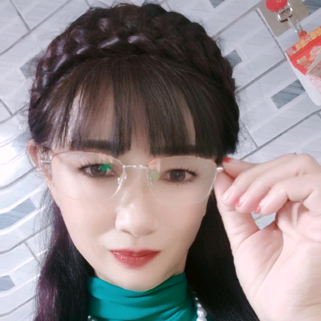 萍萍（爱歌舞）