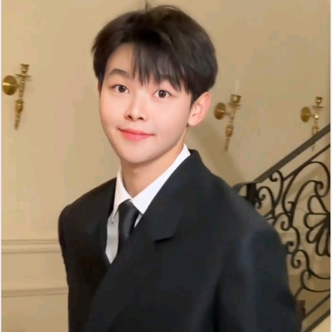 孤影Ծ