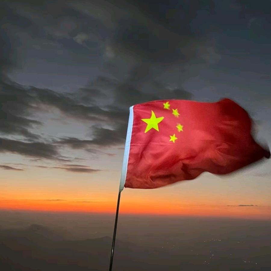 阳光。