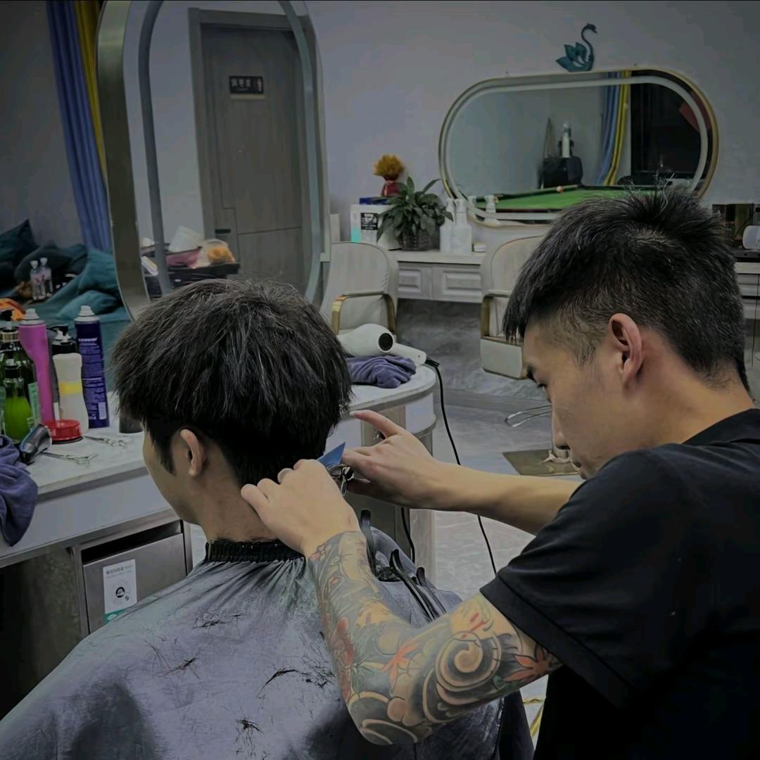 丹北镇玩色色彩小刘