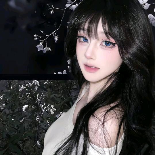 装忧郁被狗追