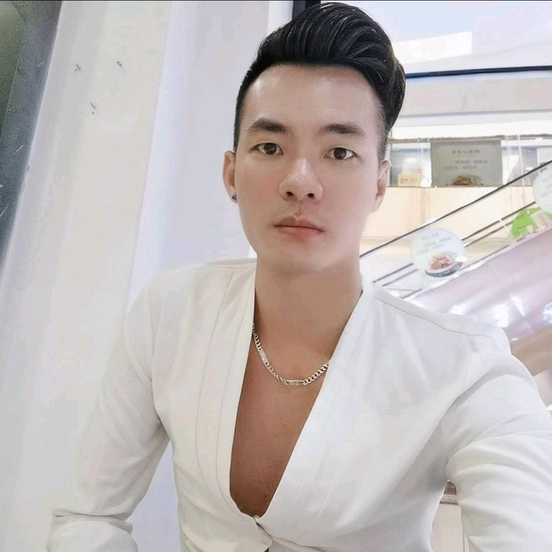 小威哥哥