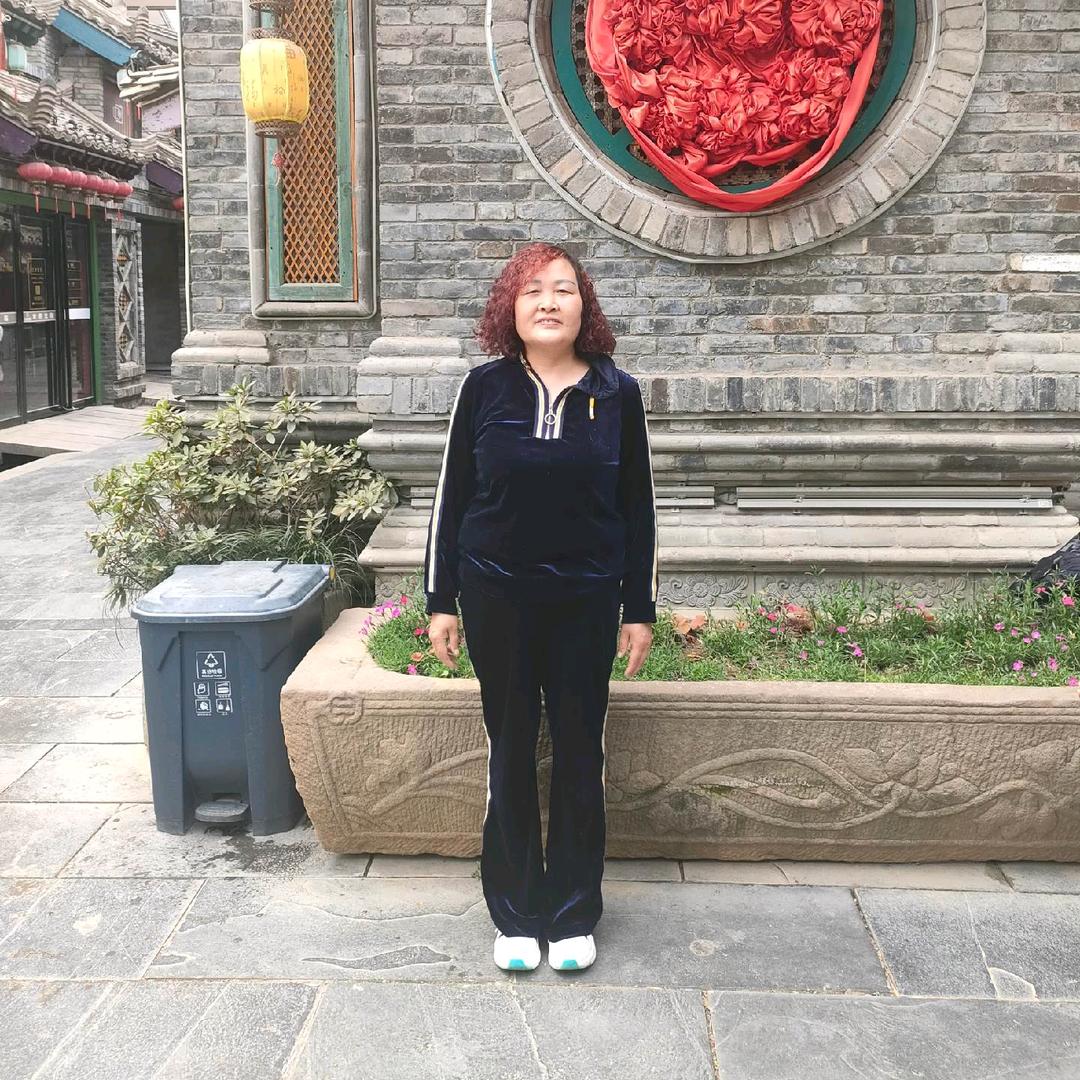 雨中玫瑰🌹