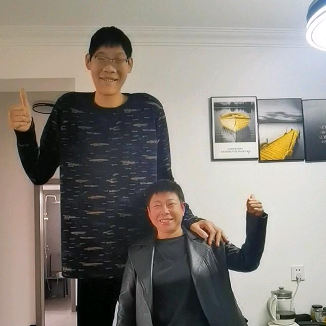 2米43的崔大个