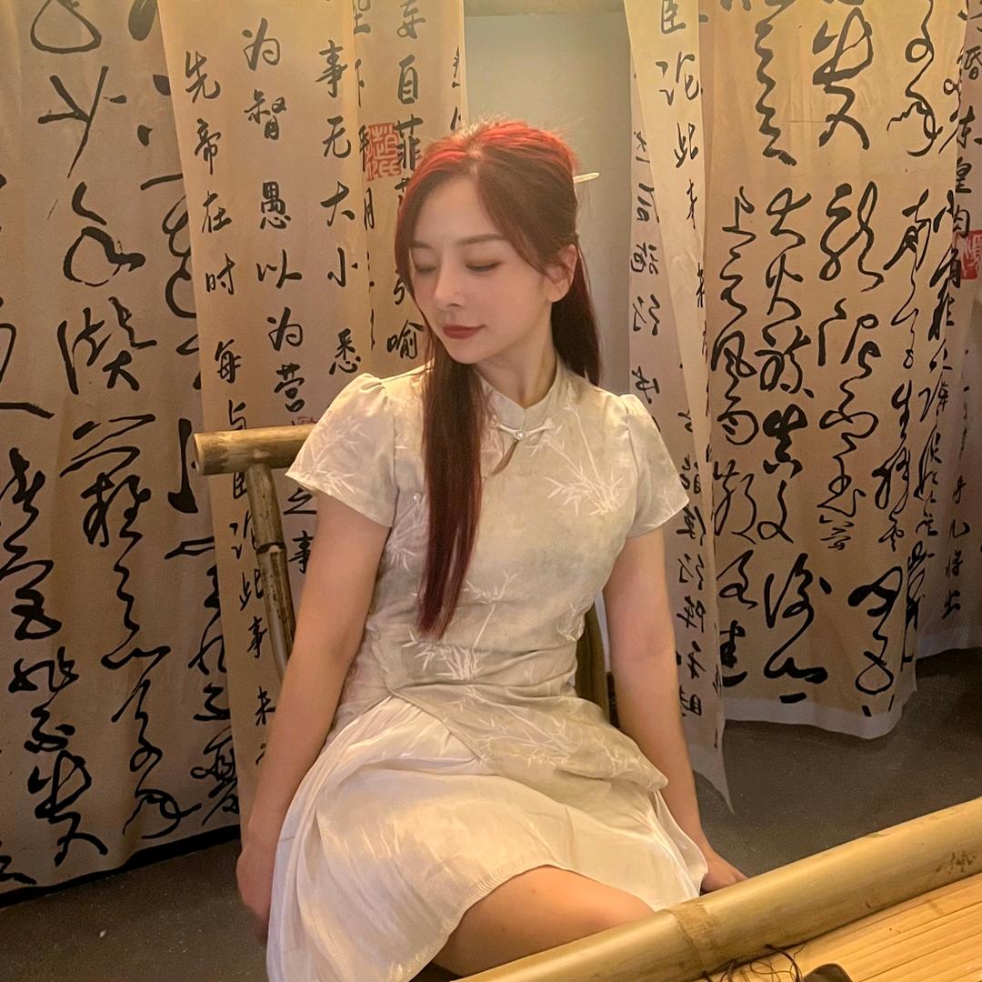 张清雅-荆州主持人🎤