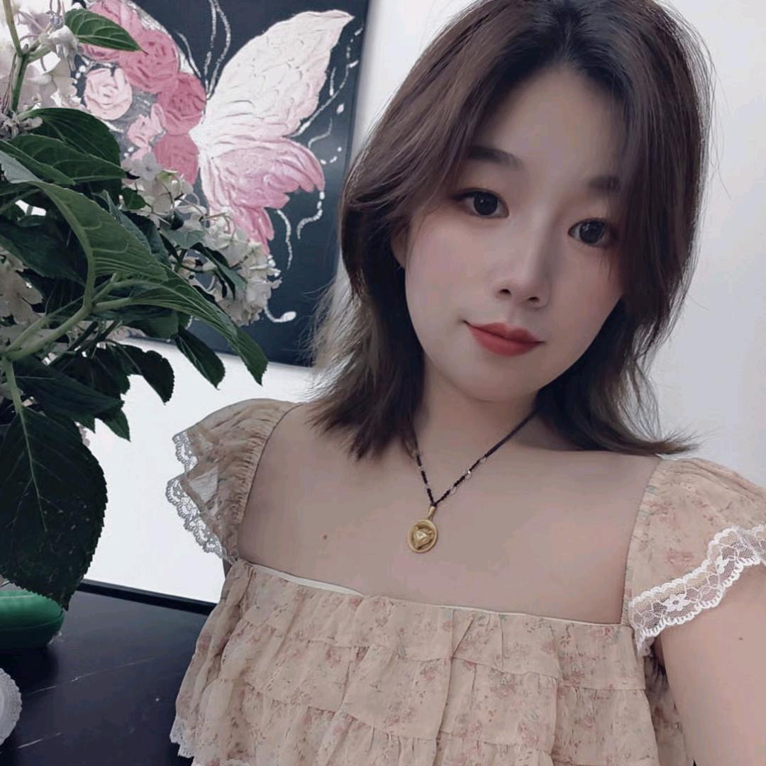 霍邱县鹏辉汽修洗车小姐姐😊