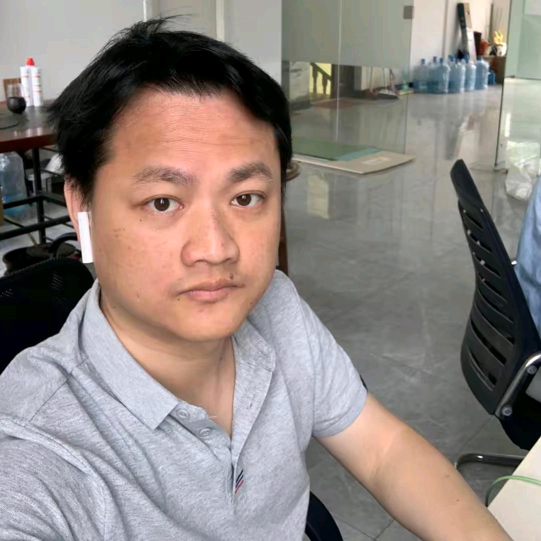 阿龙不会飞