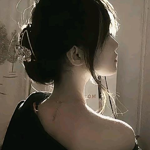 沫沫🤔（招财版）