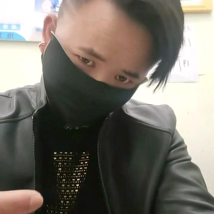 人生如戏。