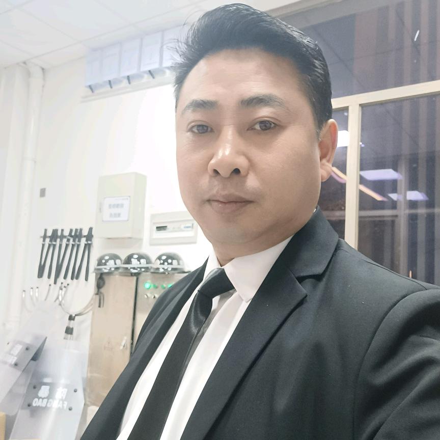 独来独往小喜哥，尹