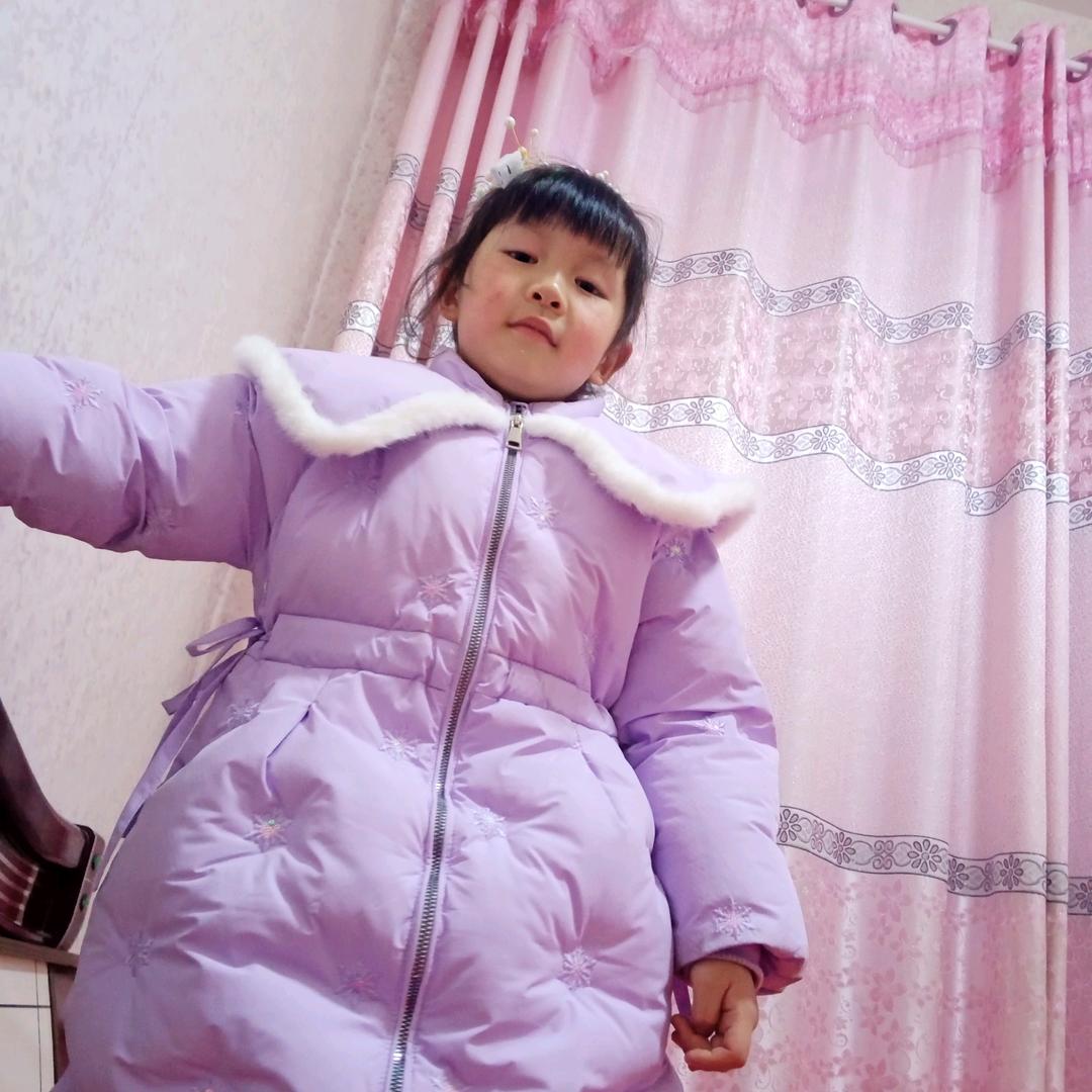 美彤