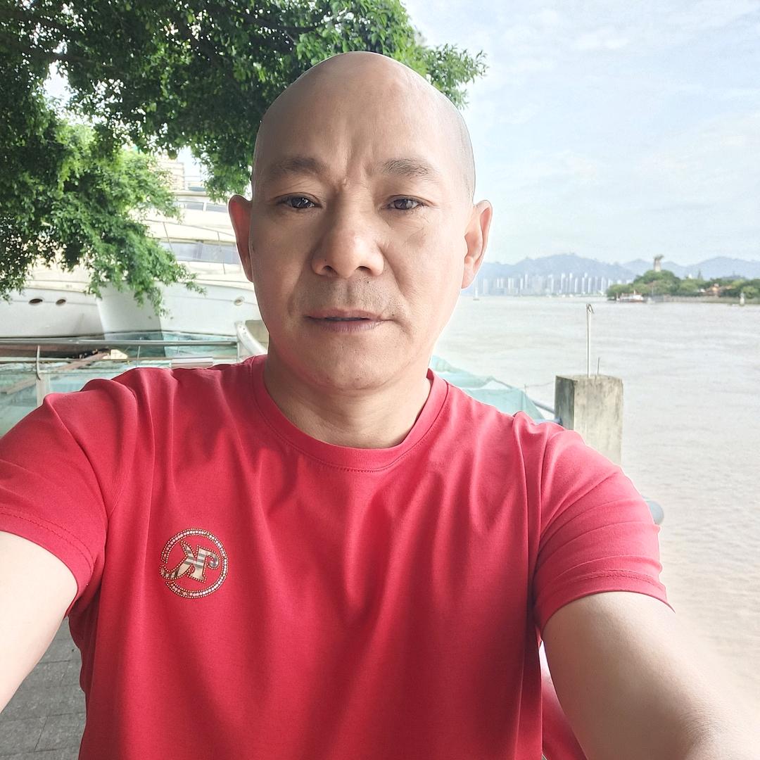 渴望看淡一切。