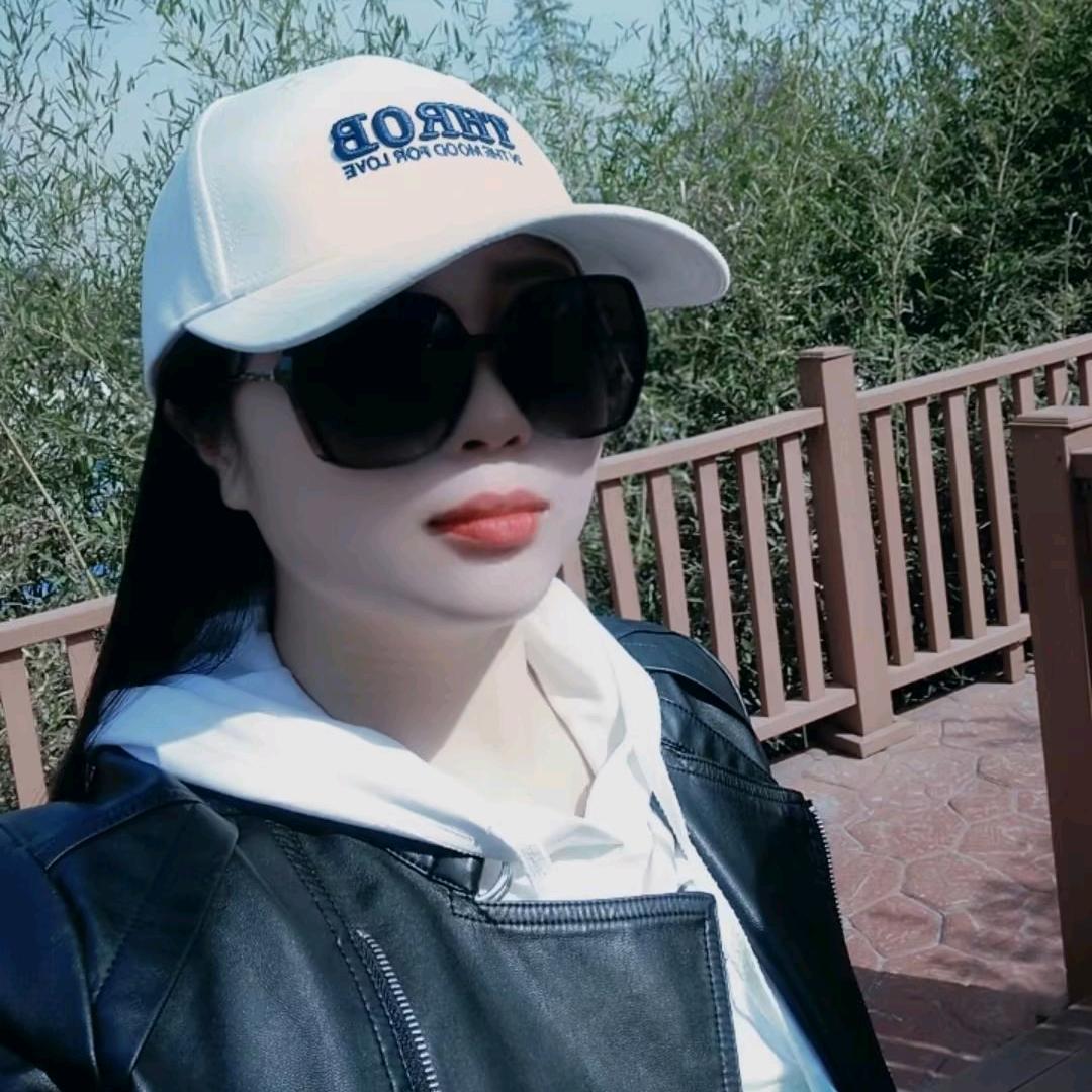 买不起帕拉梅拉的黄姑娘