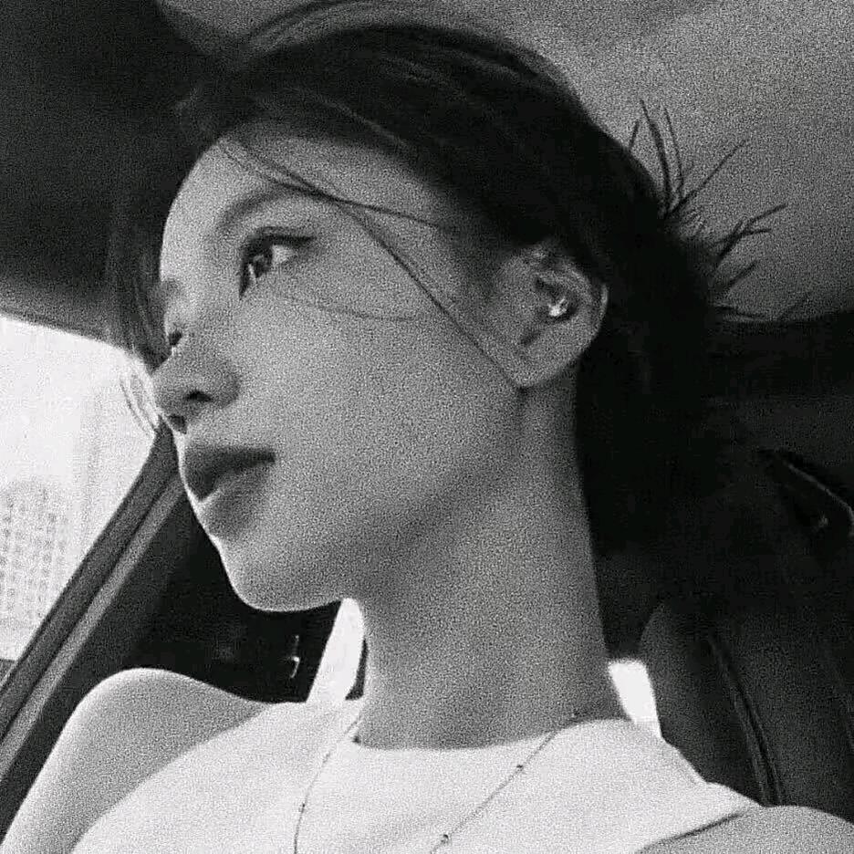 怡.