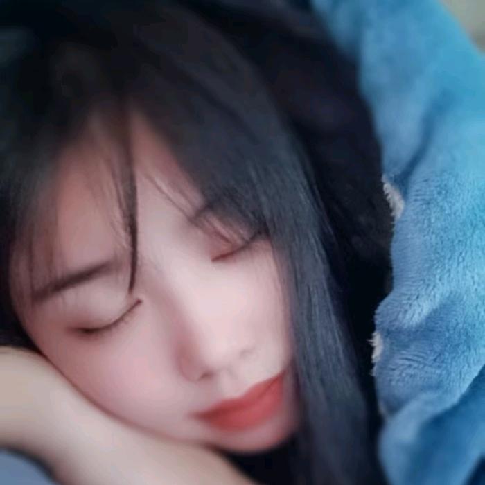 半颗糖🍬🍬
