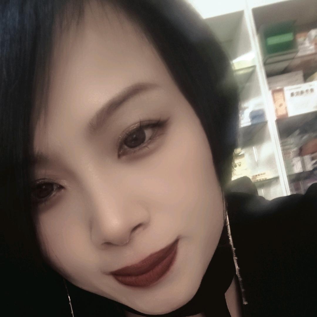 带刺的玫瑰🌹