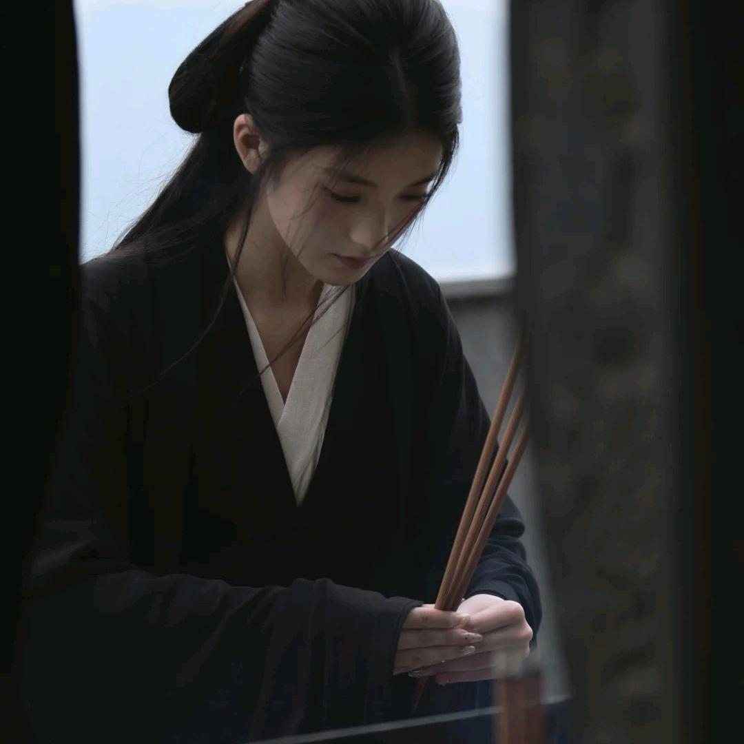 小张在五台山（观住=点灯）