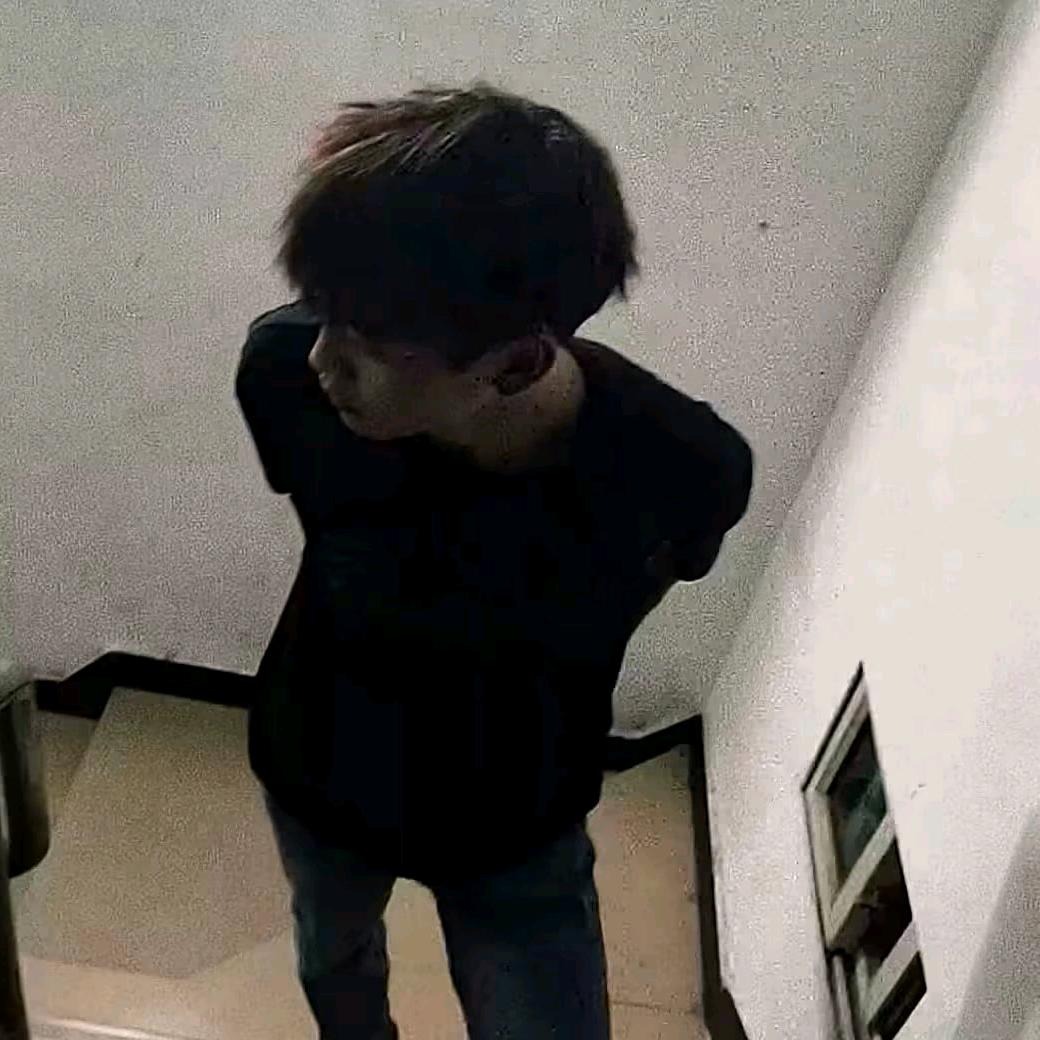 ⺗小冰.🧊（瘦12🐳 啦）