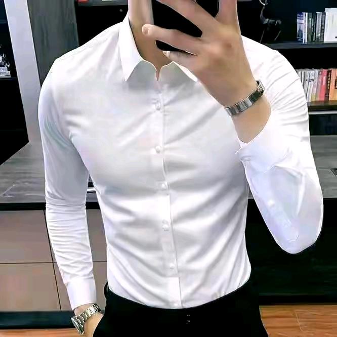 ،