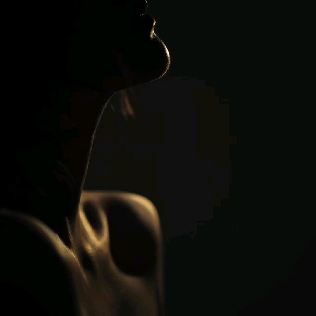 万丈红尘三杯酒