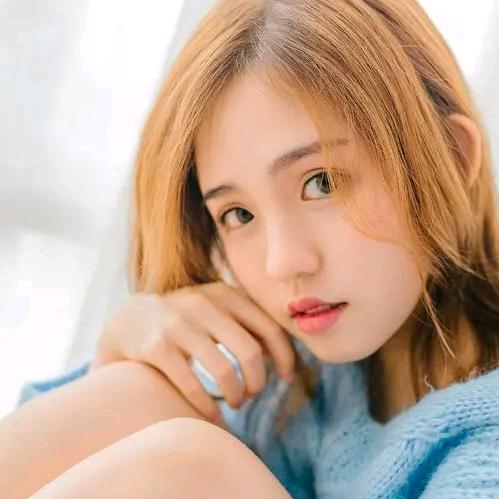 贵州00后服装人