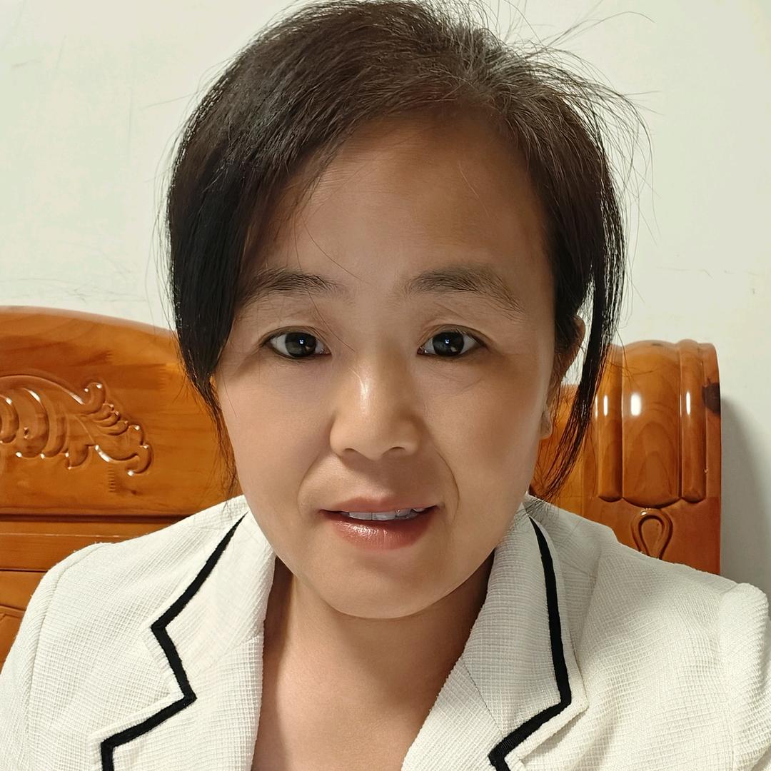 李洁（张小紧大姑）