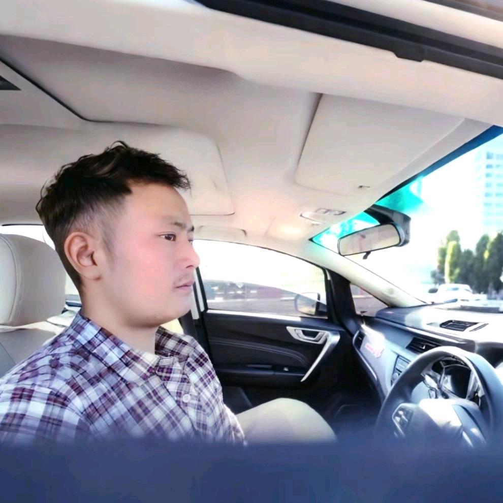 普米小帅（看上的给有）