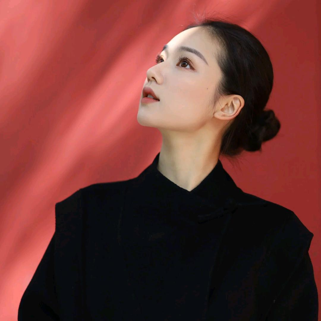 小琳高端发饰