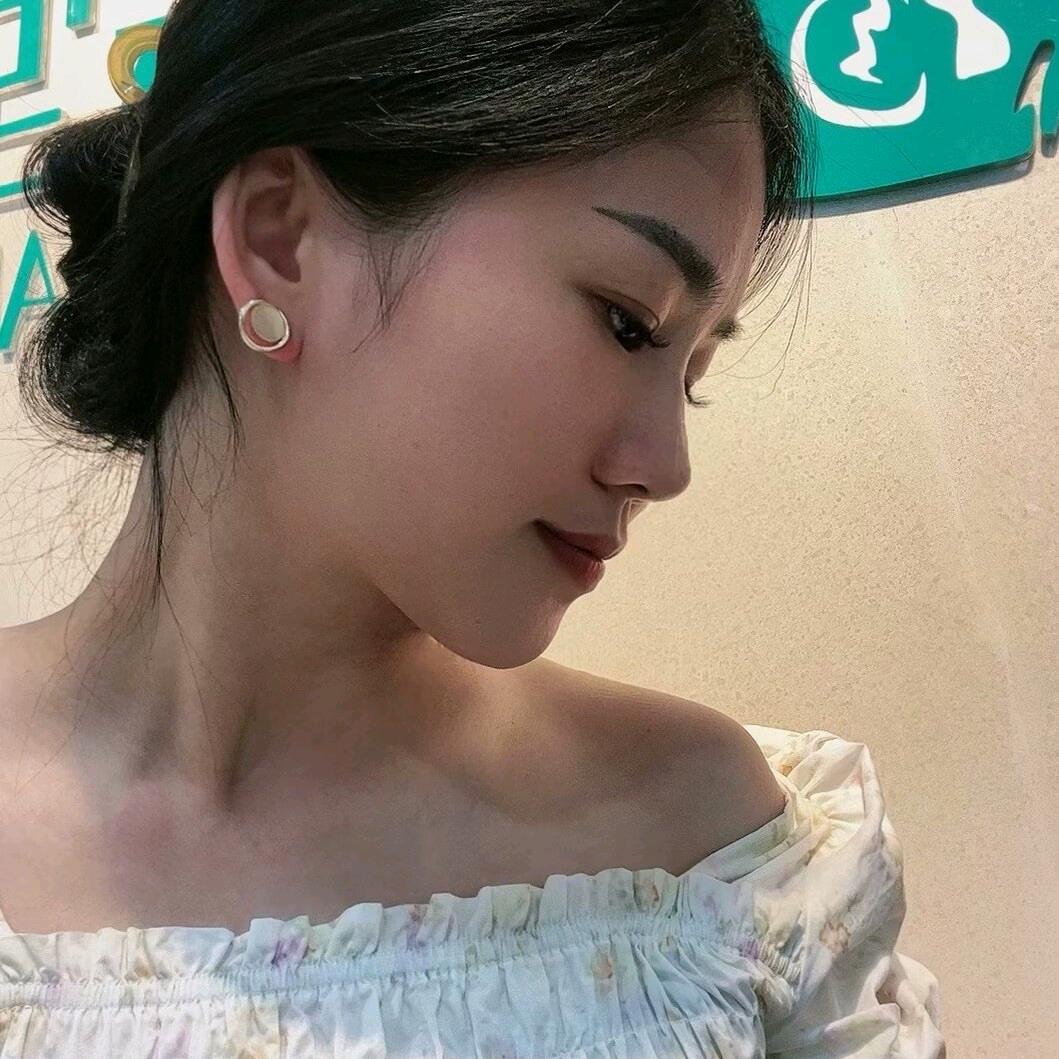 罗 罗